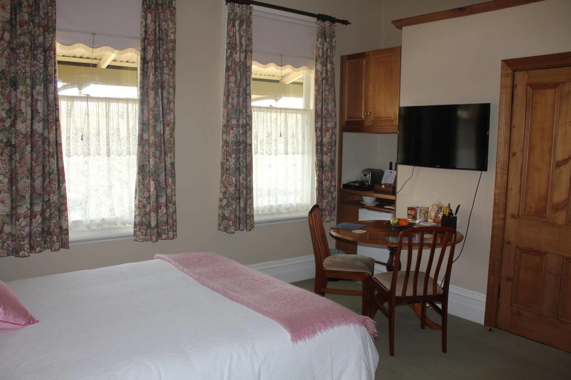 Turret House Bed & Breakfast Launceston Bagian luar foto