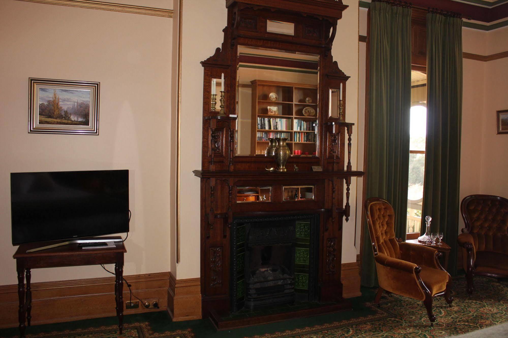 Turret House Bed & Breakfast Launceston Bagian luar foto